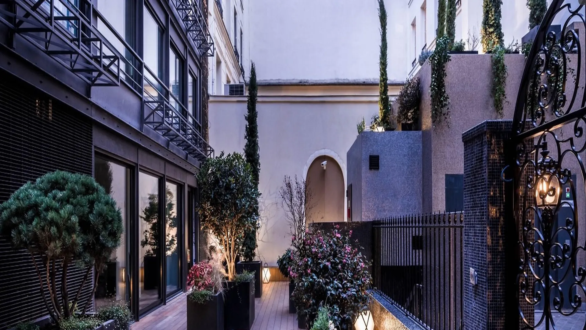 Le Rayz Vendome Aparthotel Paris 4*,  France